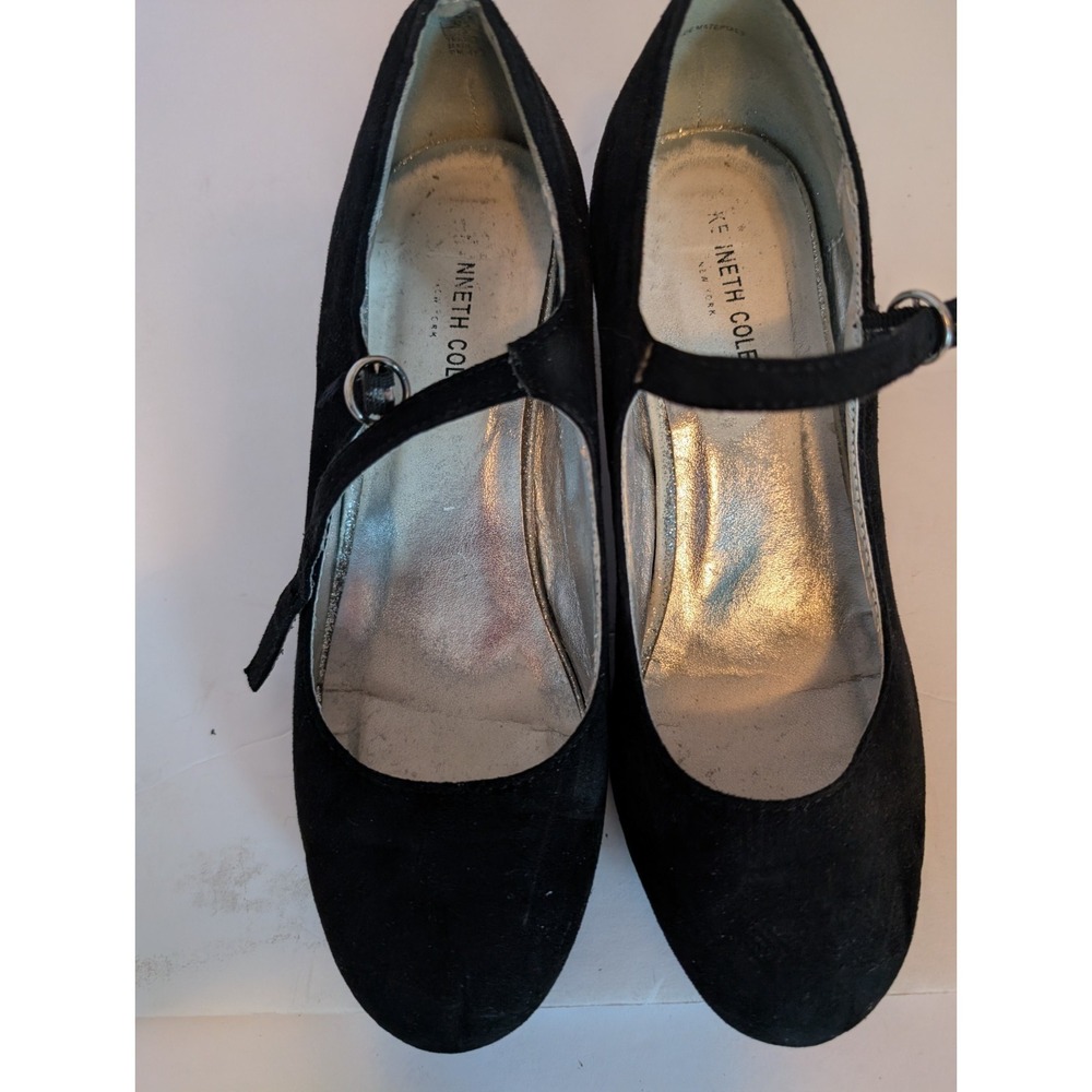 Kenneth Cole Girls Black Shoe with Strap and Chunky Heel